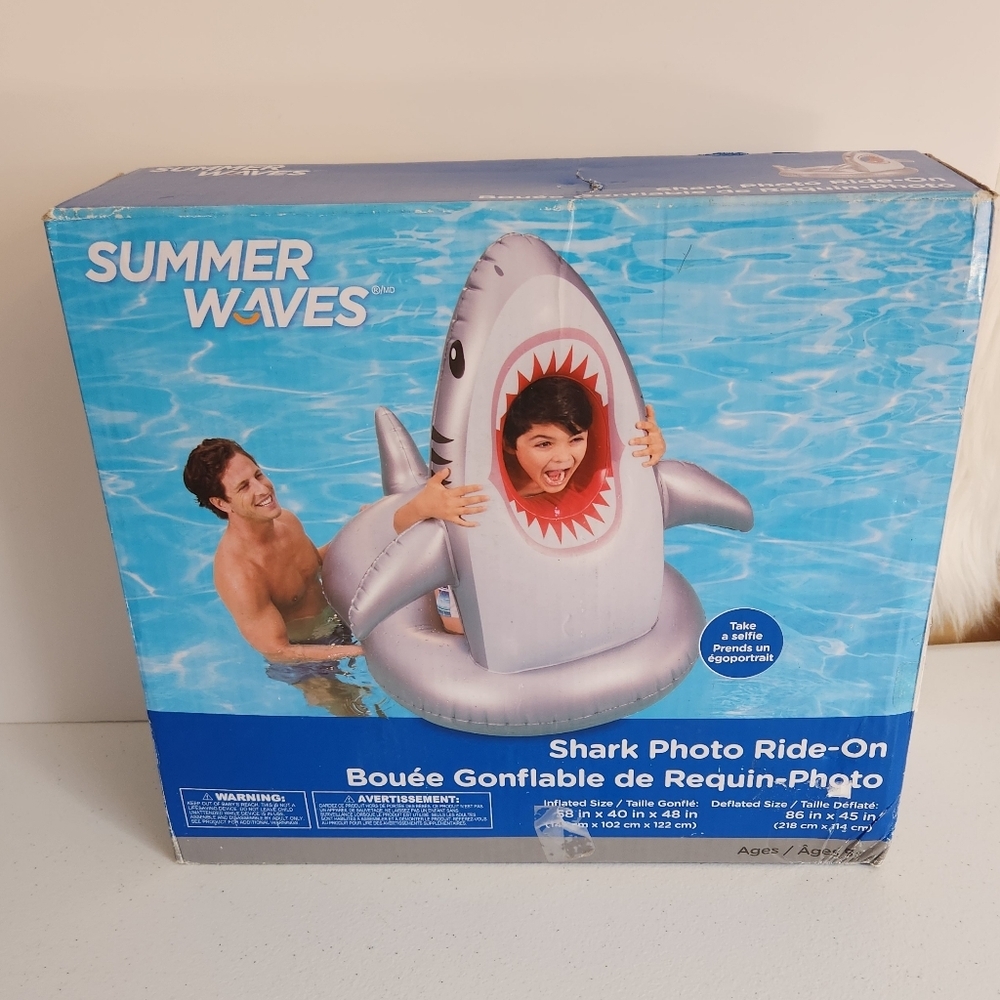 Summer Waves Inflatable Shark Photo Ride On Pool Floatie New in Box Beach